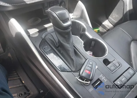 2021 Toyota Highlander Xle from USA, damaged, VIN 5TDGZRAH6MS039935